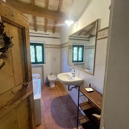 Casale Degli Ulivi * Castel Colonna